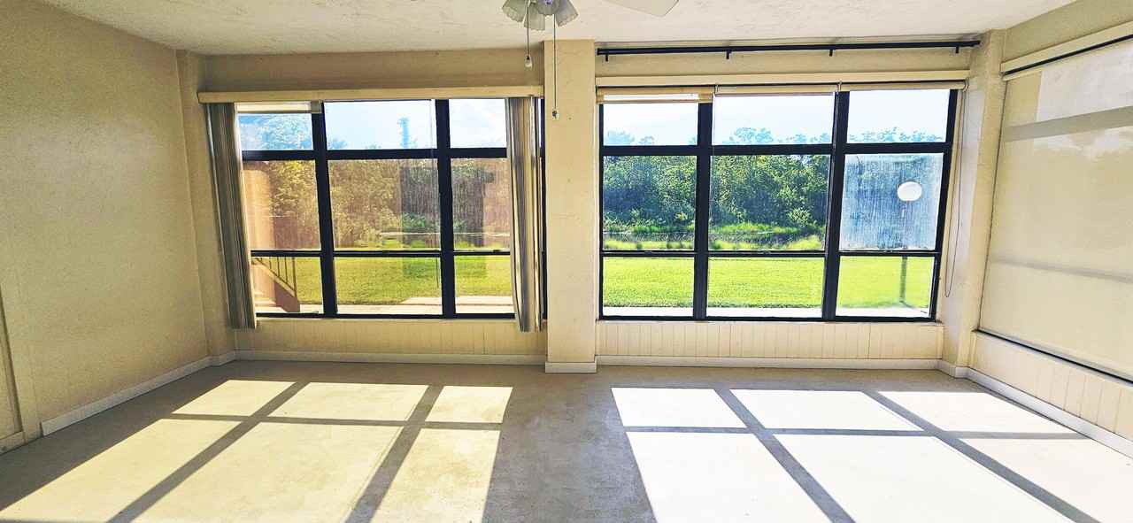 542 Belltower Ave #1ENDUNIT - Photo 3 of 13