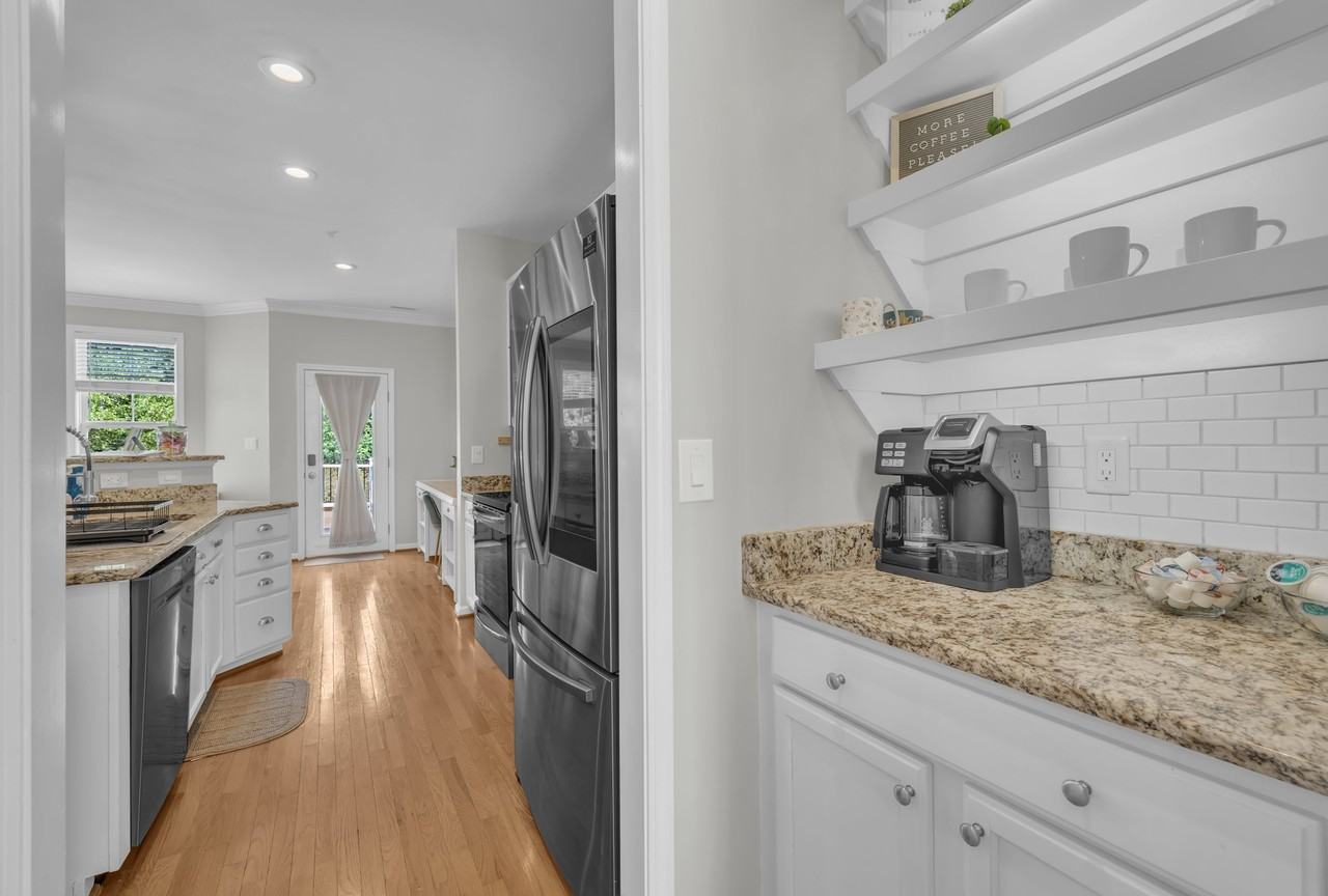 503 Village Loop Dr #503 - Photo 6 of 31