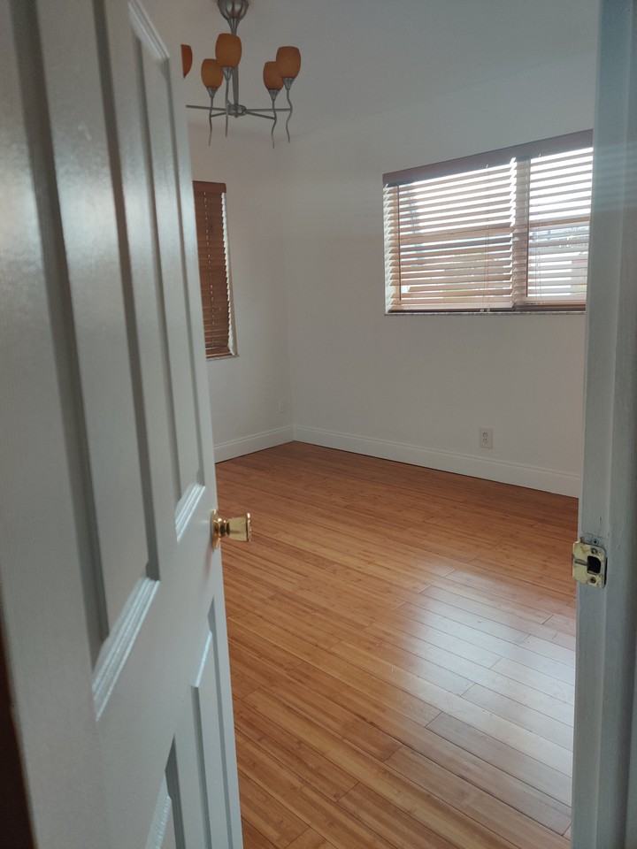 3651 Sw 59th Ave #3651 - Photo 2 of 18