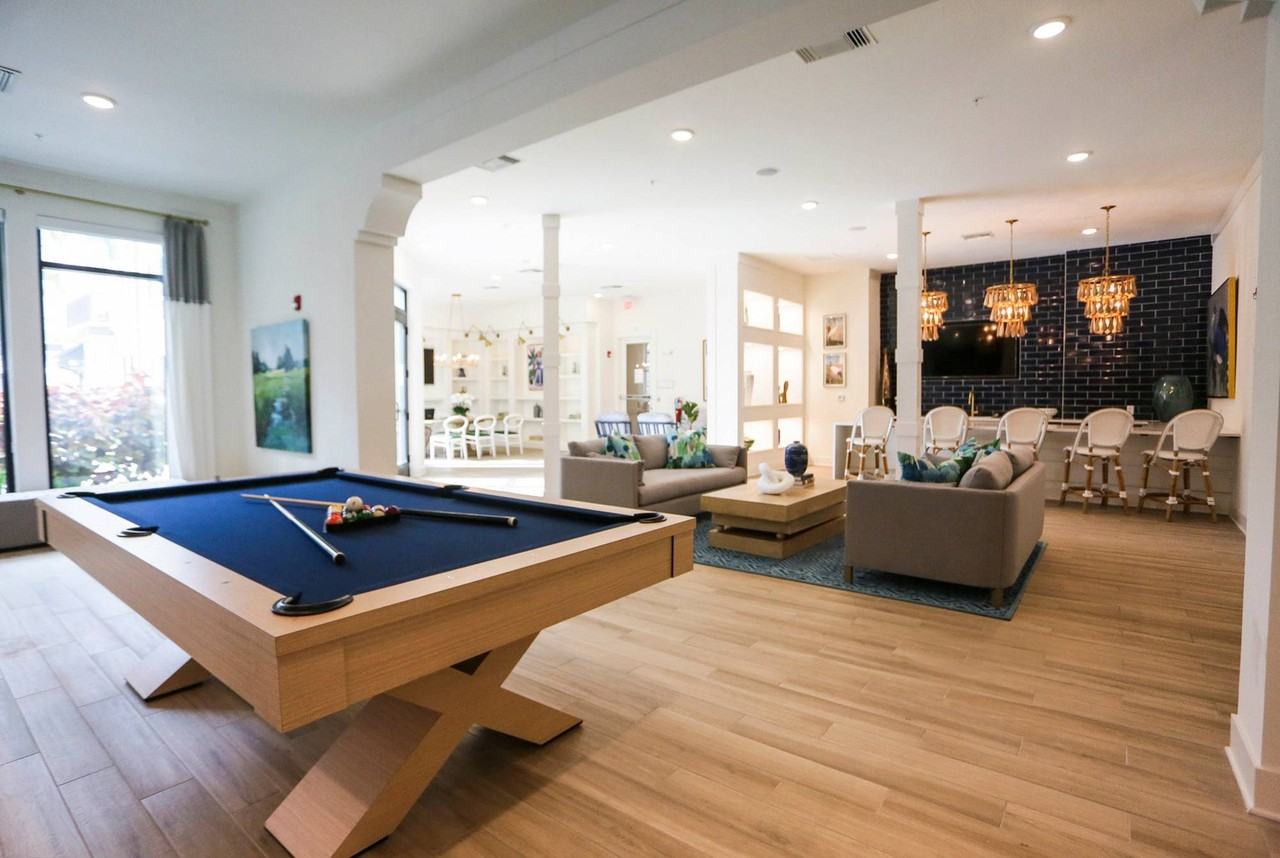 The Gray - Photo 2 of 28