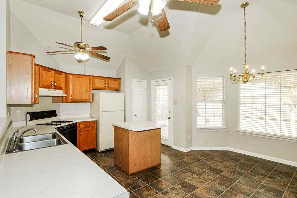 75 Oakridge Cv - Photo 6 of 16
