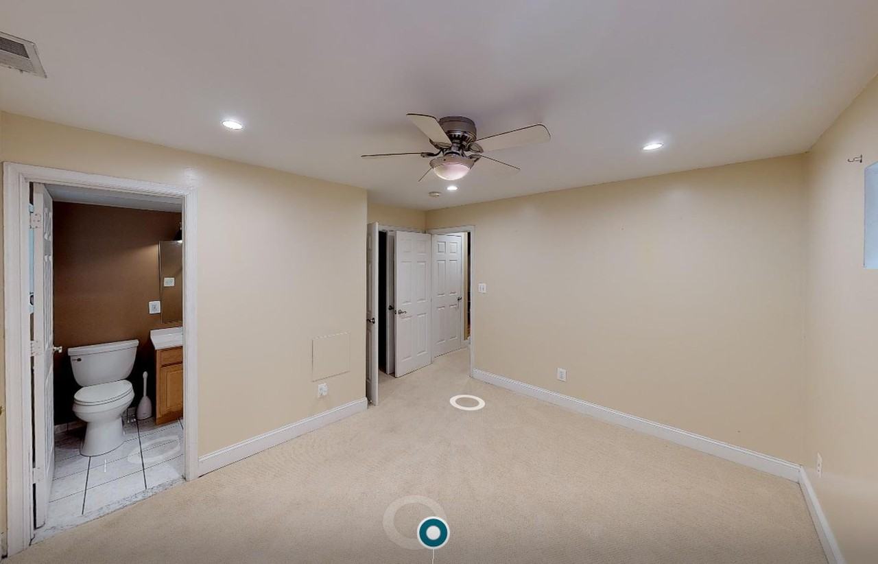 Gorgeous Columbia Heights home with charming patio - Photo 7 of 14
