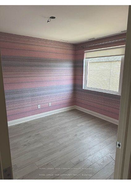 1929 Avenue Road #2nd flr - Photo 6 of 8