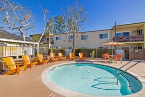 featured image of 3250 Fairesta St