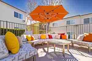 featured image of 3250 Fairesta St
