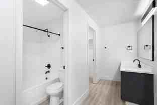 6208 Ne 17th Ave - Photo 1 of 1