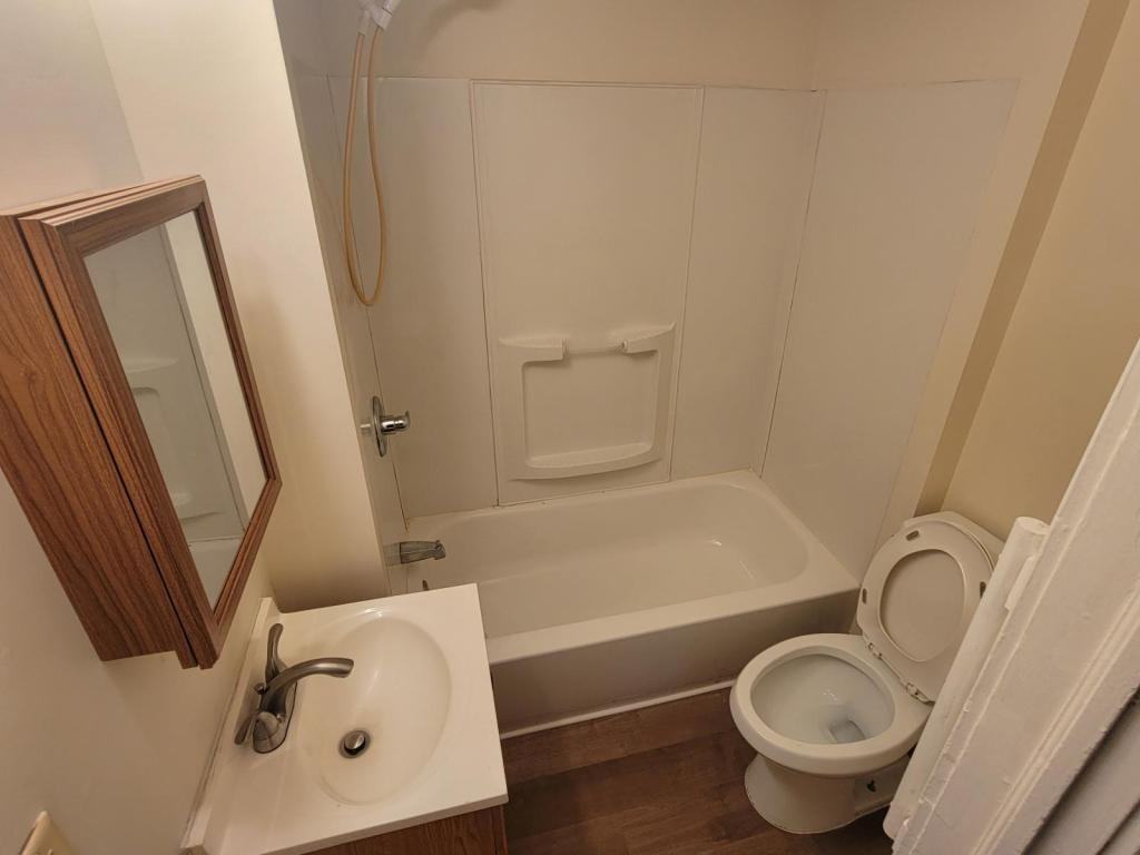 294 Guy Park Ave ##1r - Photo 7 of 9