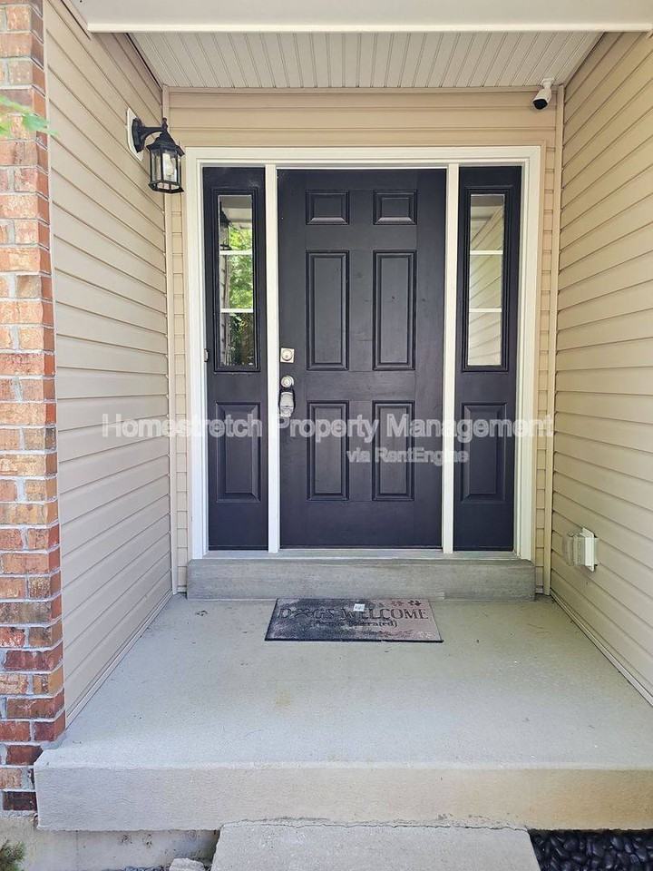 11261 Tea Olive Dr - Photo 2 of 10