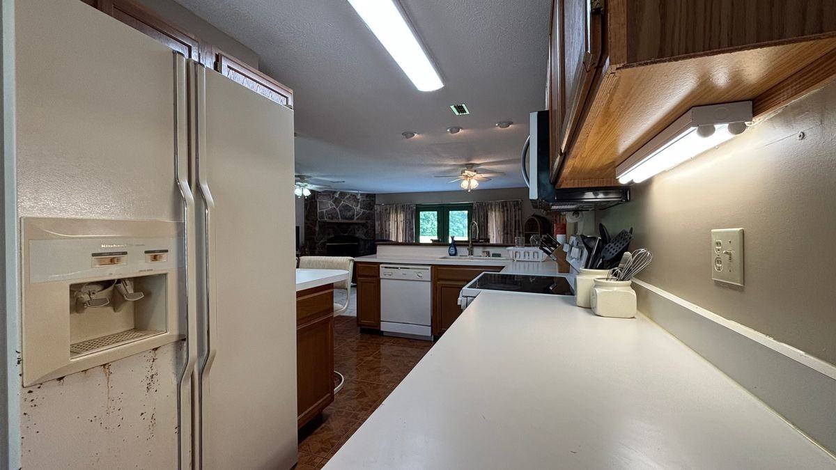 4164 Old Webb Creek Road - Photo 7 of 24