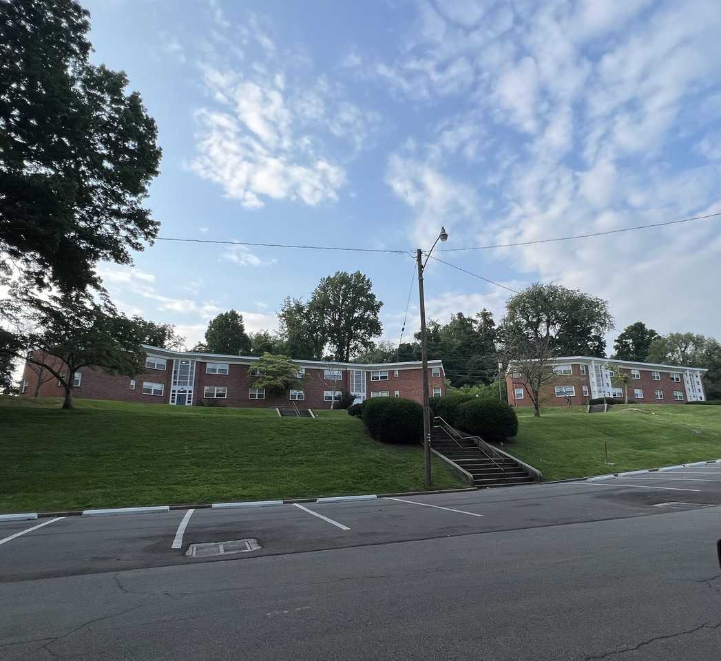 198 Mesa Ln #6-204 - Photo 2 of 17