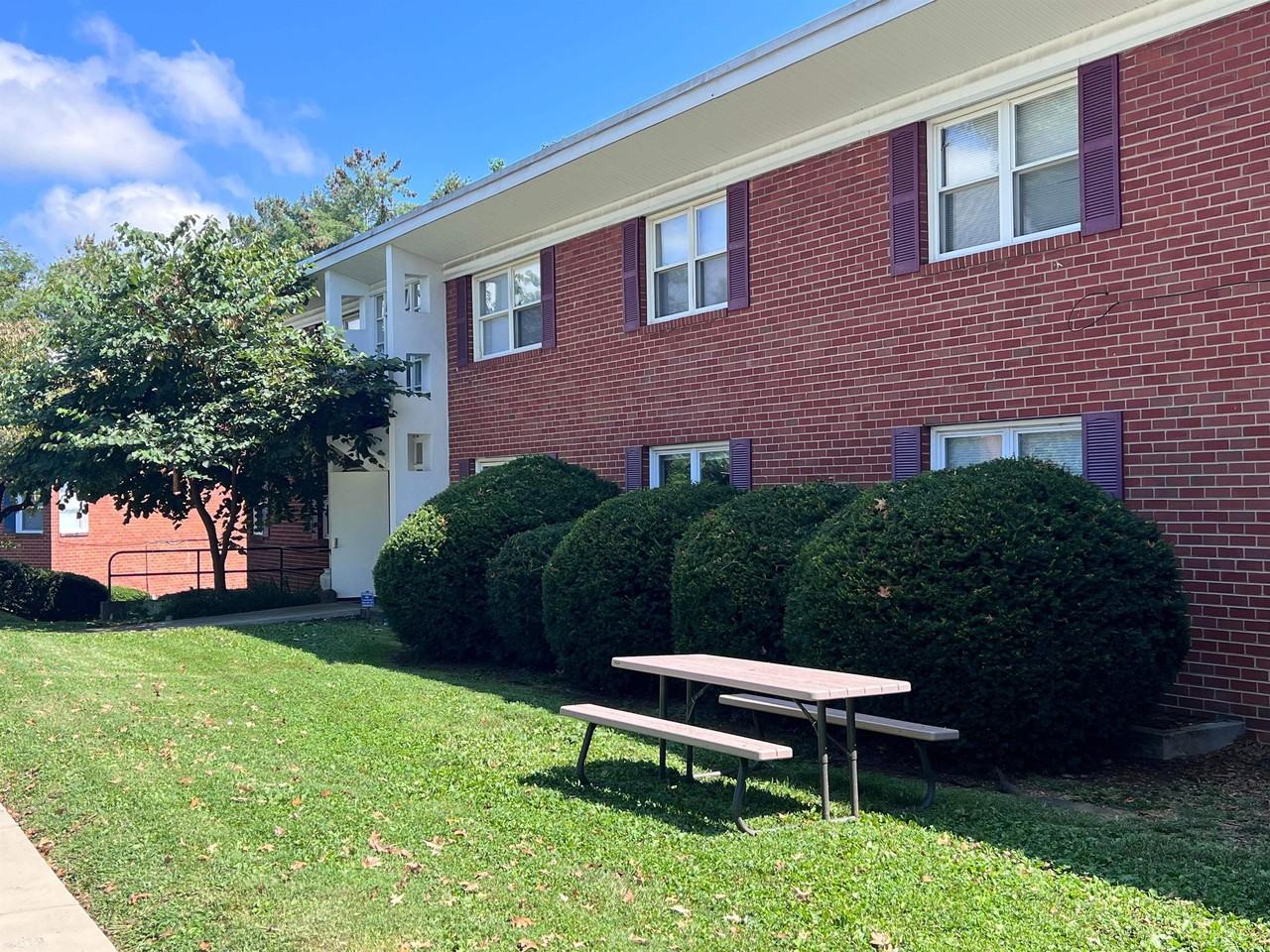 198 Mesa Ln #6-204 - Photo 7 of 17