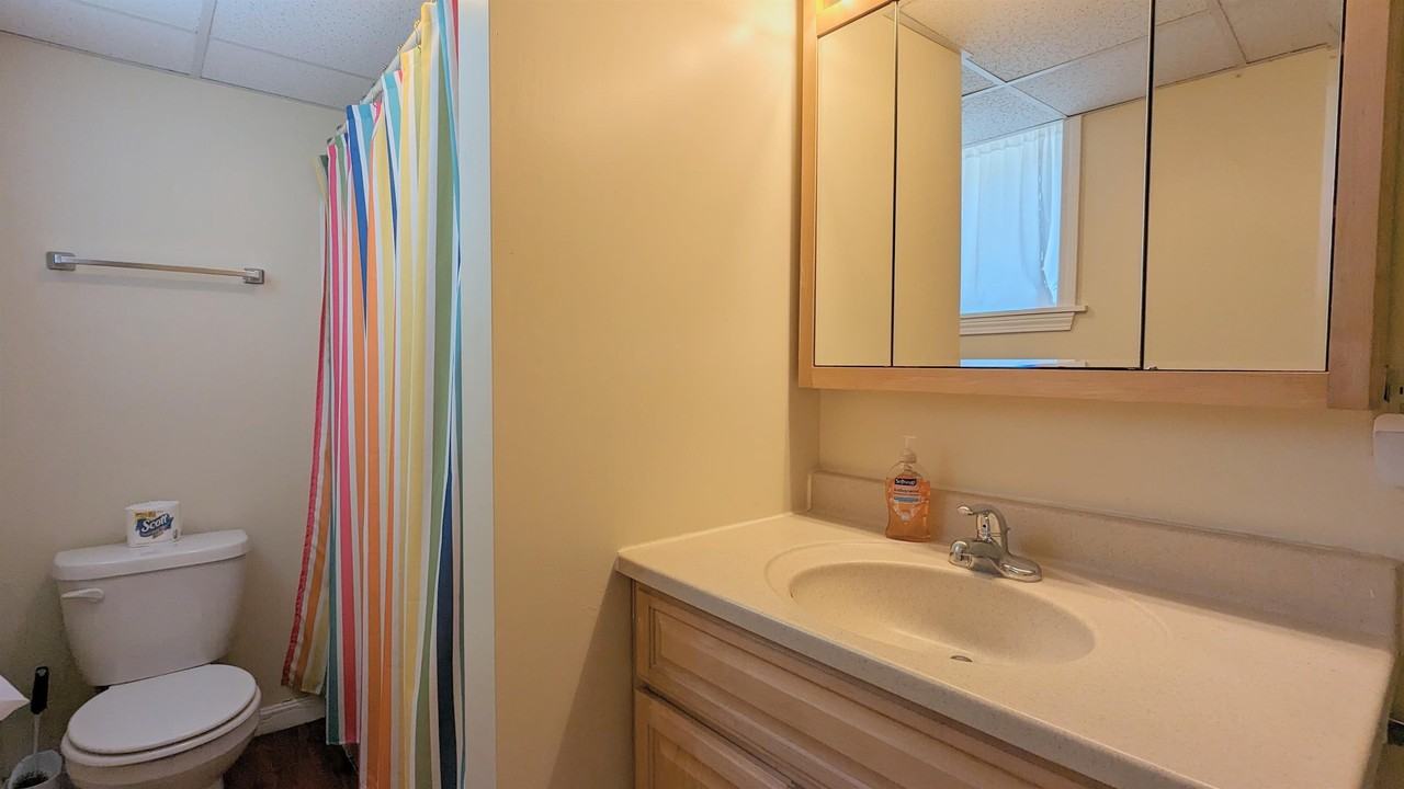 52 Crestview Dr - Photo 3 of 42