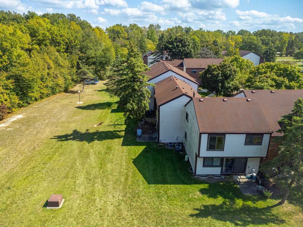 South Glen - Photo 4 of 24