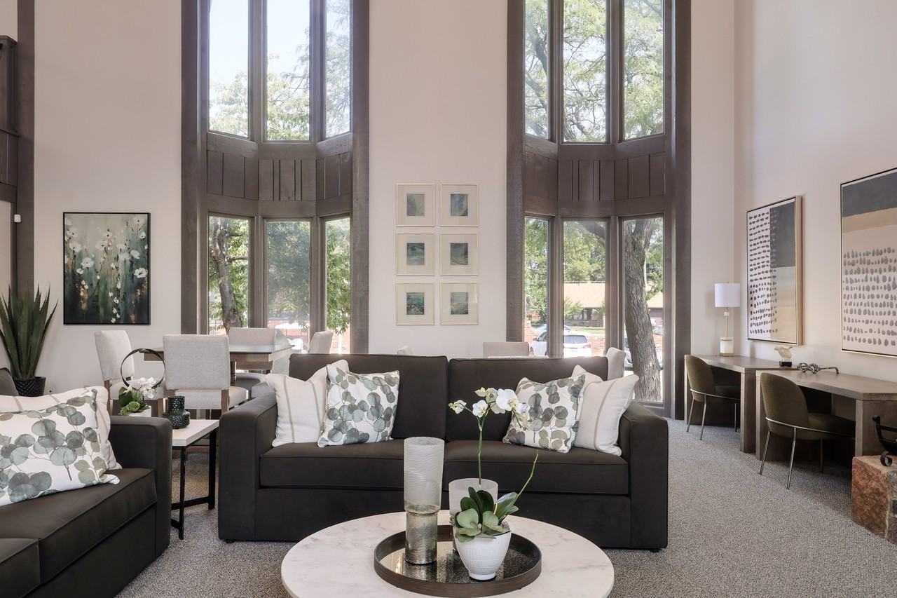 Knollwood Village Apartments - Photo 7 of 25