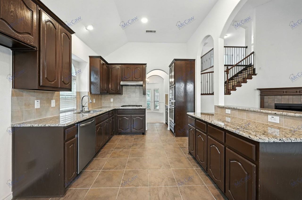 8549 Meadow Sweet Ln - Photo 6 of 27