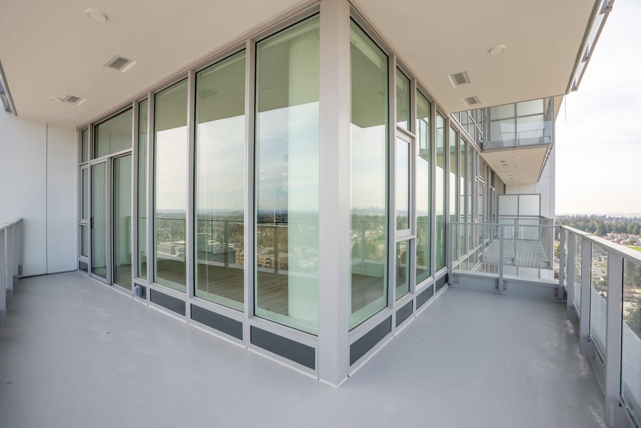 King George Boulevard - Photo 2 of 50