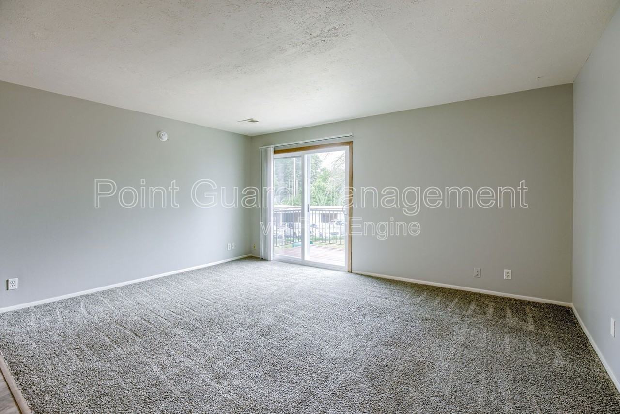 1502 Lee Dr #30 - Photo 2 of 34