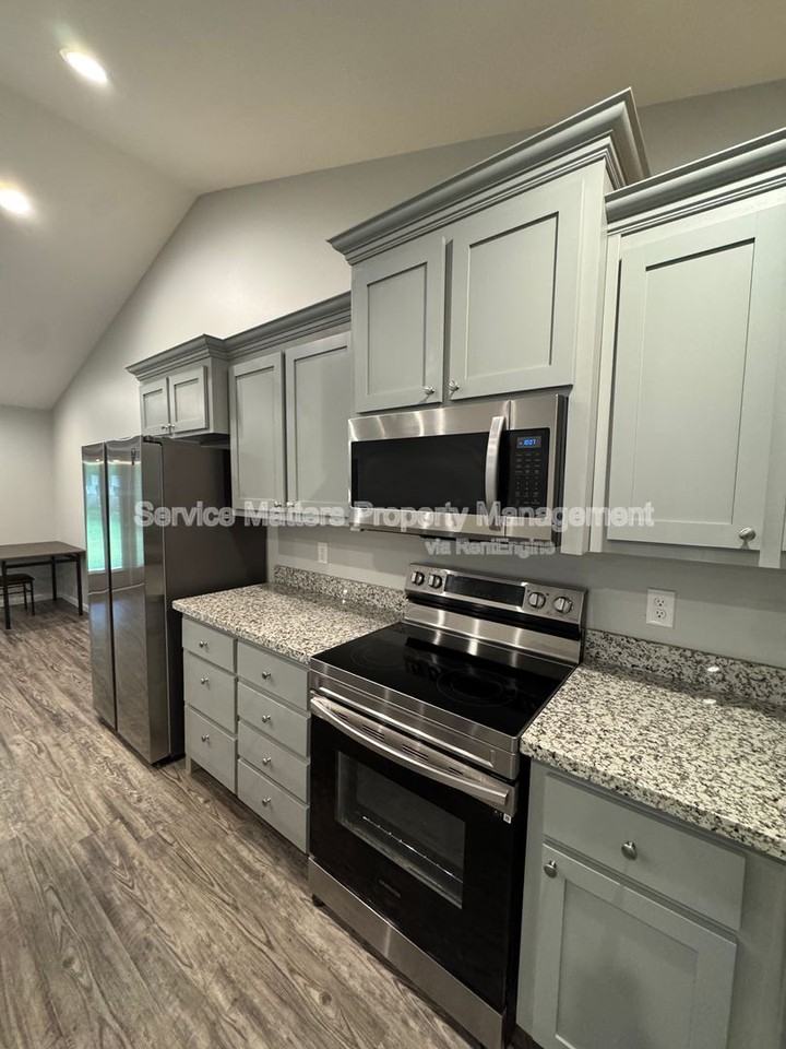 6850 Stirrup Ln - Photo 6 of 18