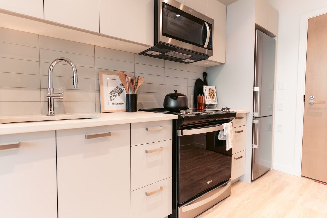 268 Nelson's Court #807 - Photo 2 of 25