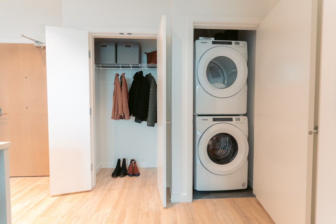 268 Nelson's Court #807 - Photo 6 of 25