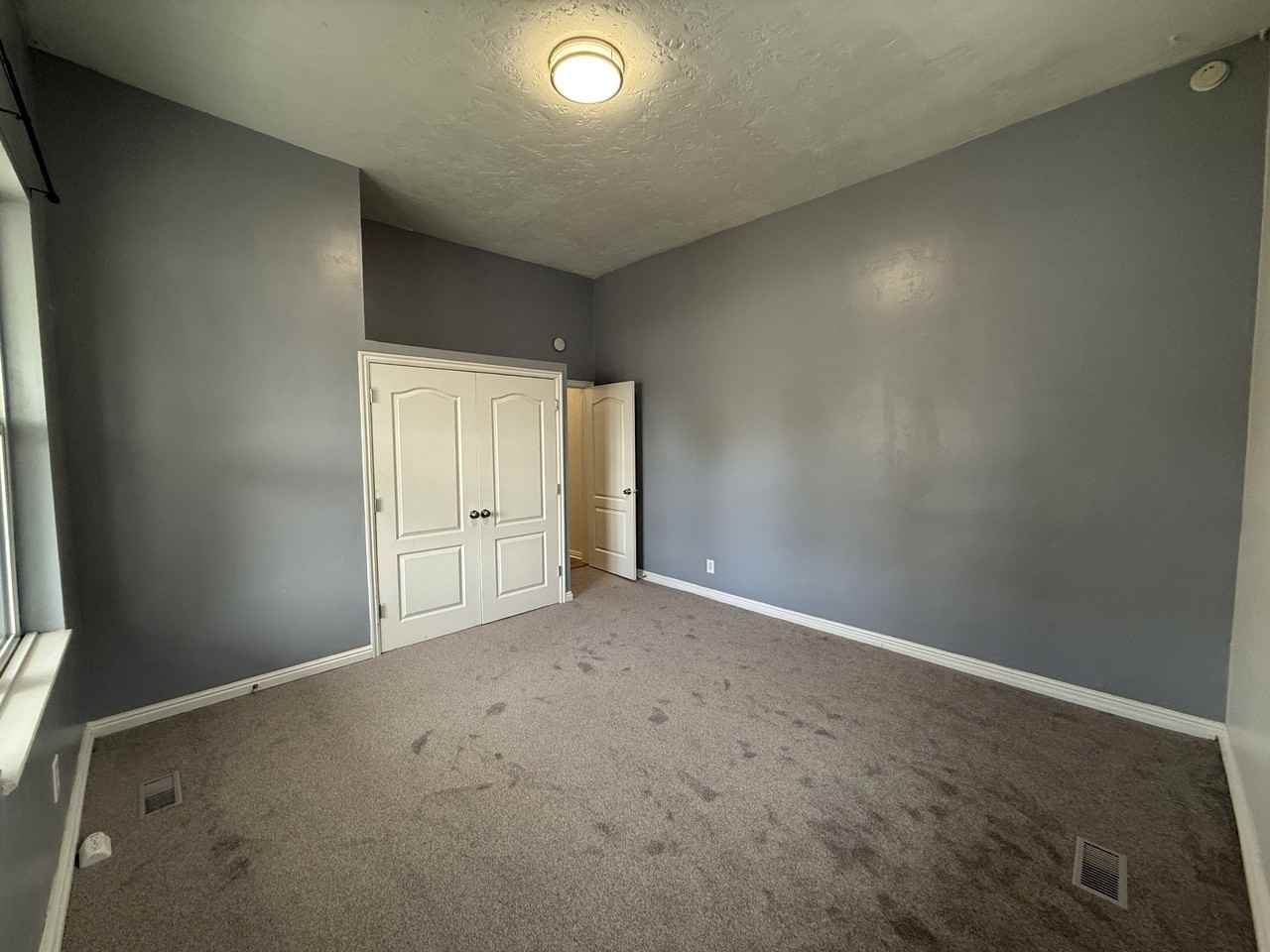 775 Southeast - Photo 6 of 26