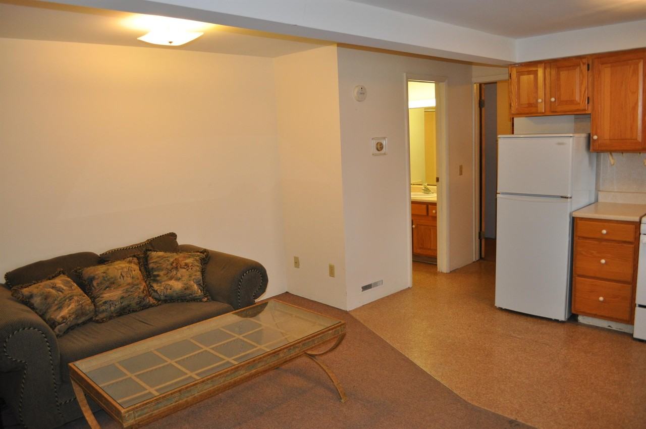 205 Williams Street - Photo 6 of 12