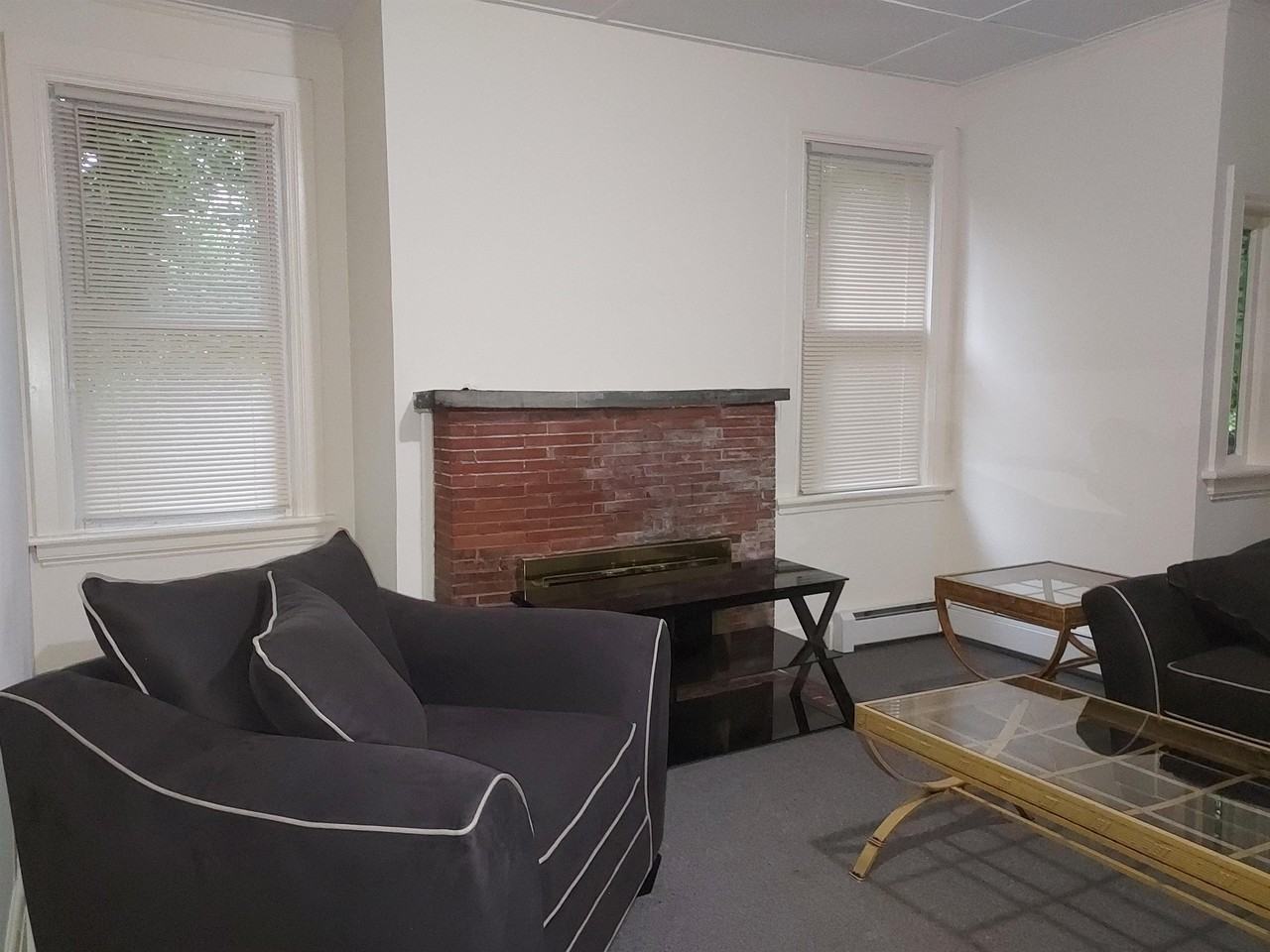 125 Highland Pl - Photo 2 of 13