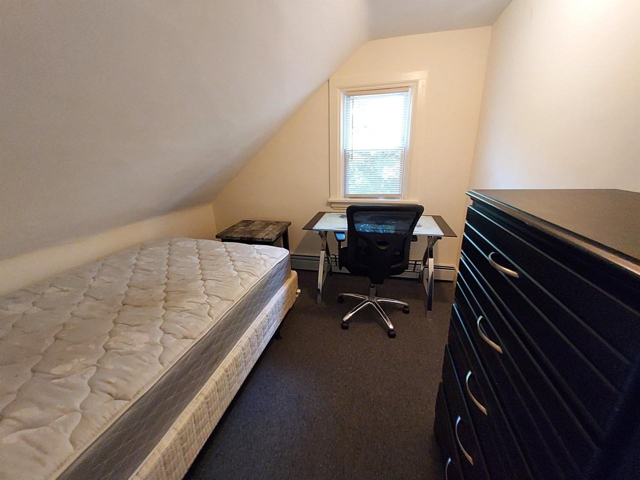 125 Highland Pl - Photo 5 of 43