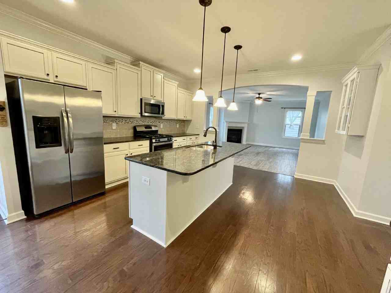 3037 Eagle Crest Ln - Photo 7 of 31