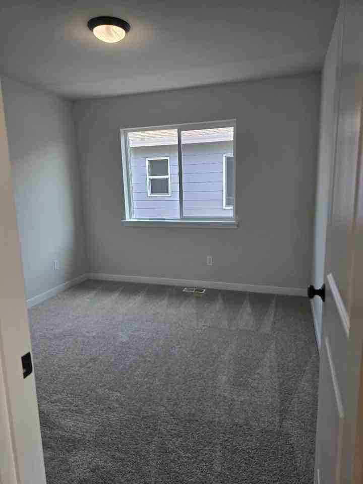 3410 Sw Anchorage Ln - Photo 3 of 21