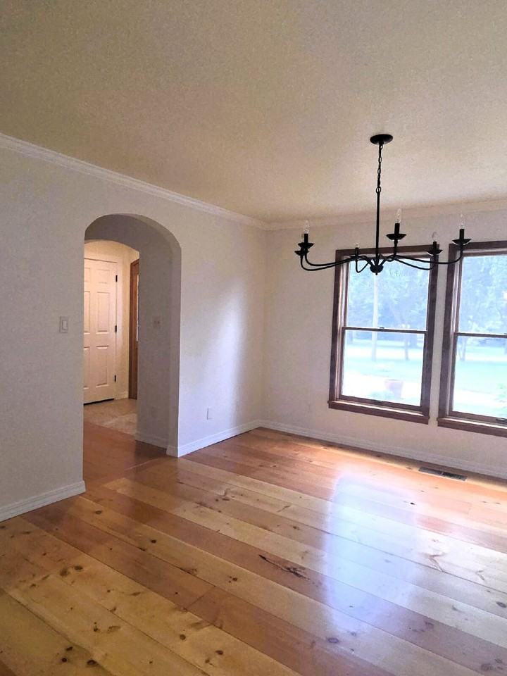 233 N Riding Rd - Photo 5 of 32