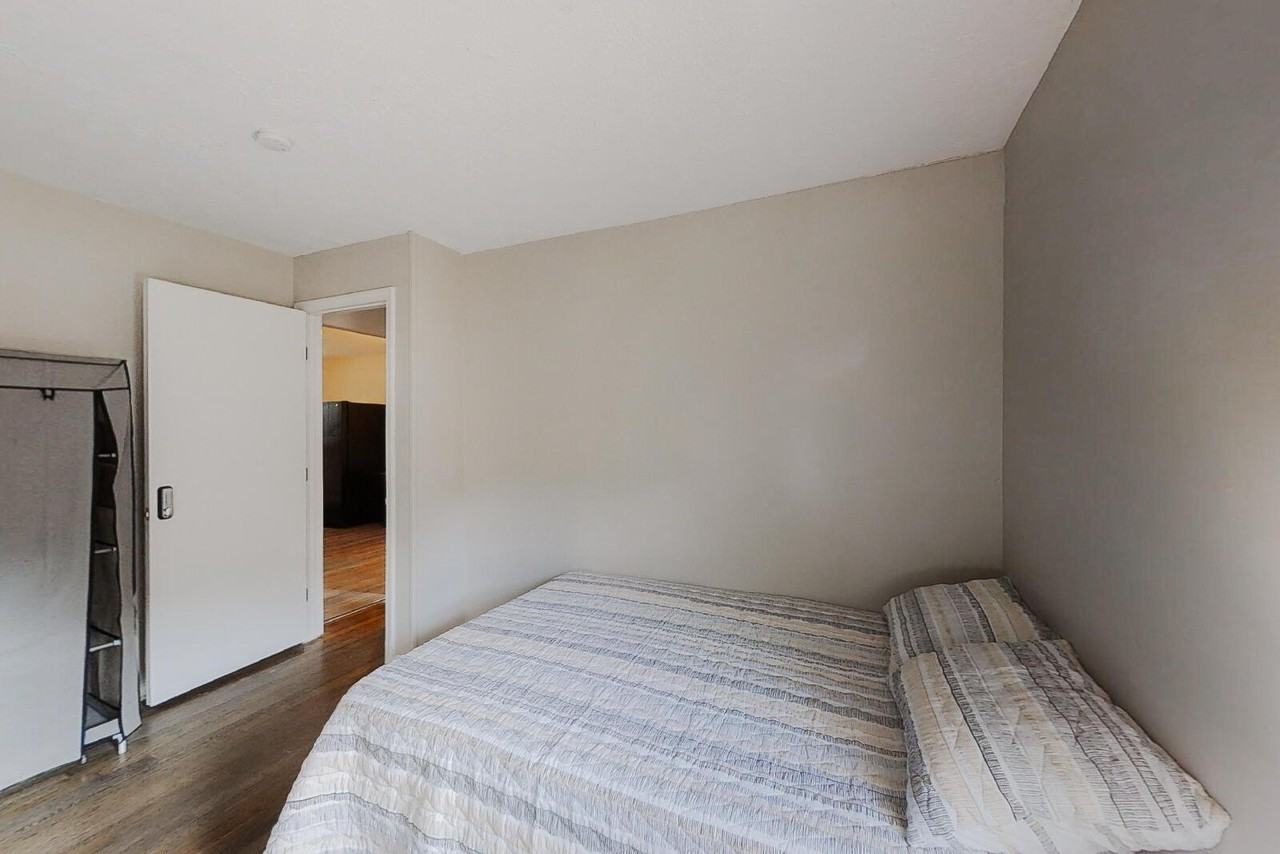 437 N Hairston Rd - Photo 4 of 30