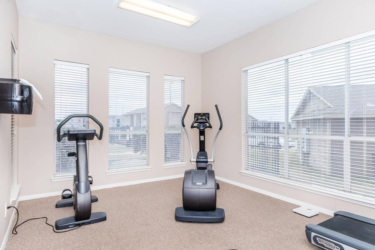 Rio Grande Ranch - Photo 4 of 44