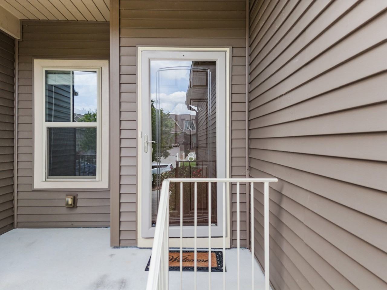 118 Cypress Cir - Photo 3 of 50