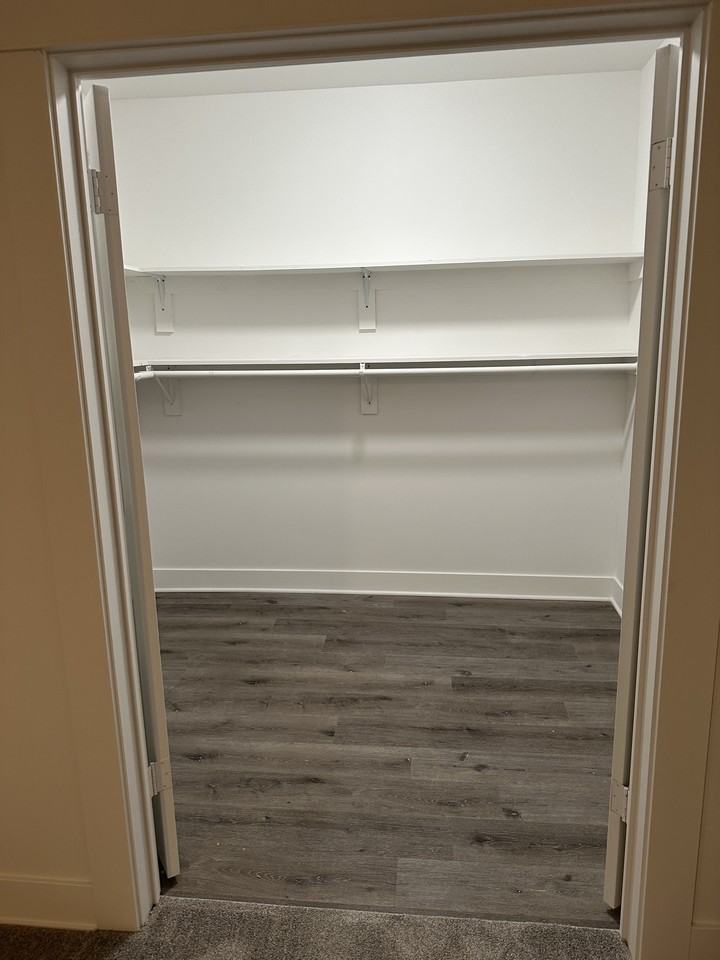 607 Sw Topeka Blvd #1 - Photo 3 of 22