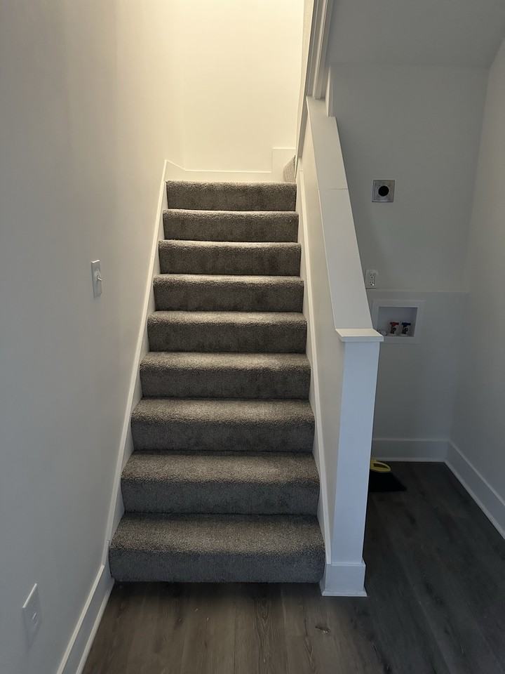 607 Sw Topeka Blvd #1 - Photo 2 of 22