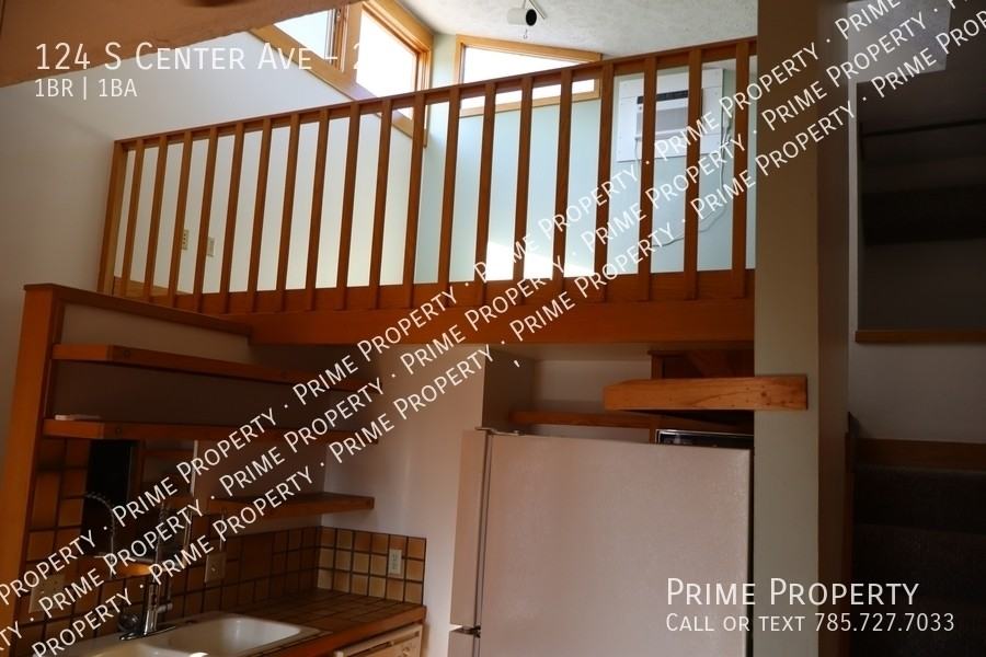 124 S Center St #2 - Photo 3 of 8