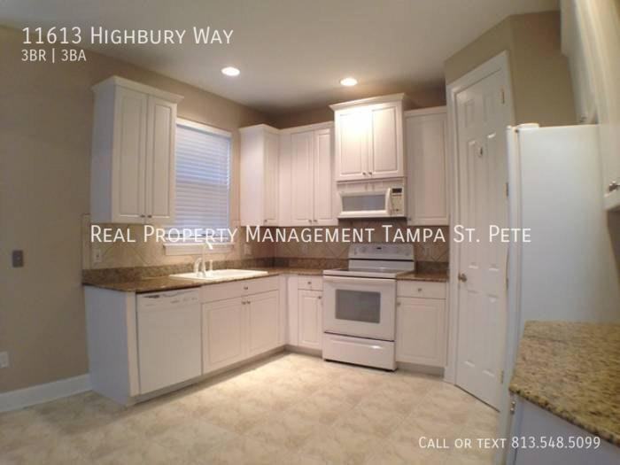 11613 Highbury Way - Photo 3 of 40