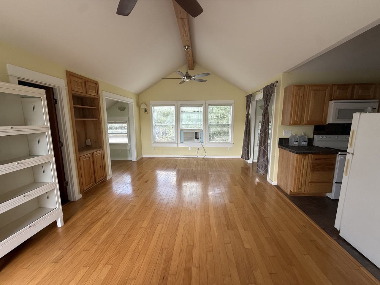 1575 Elmhurst Dr #2 - Photo 3 of 23