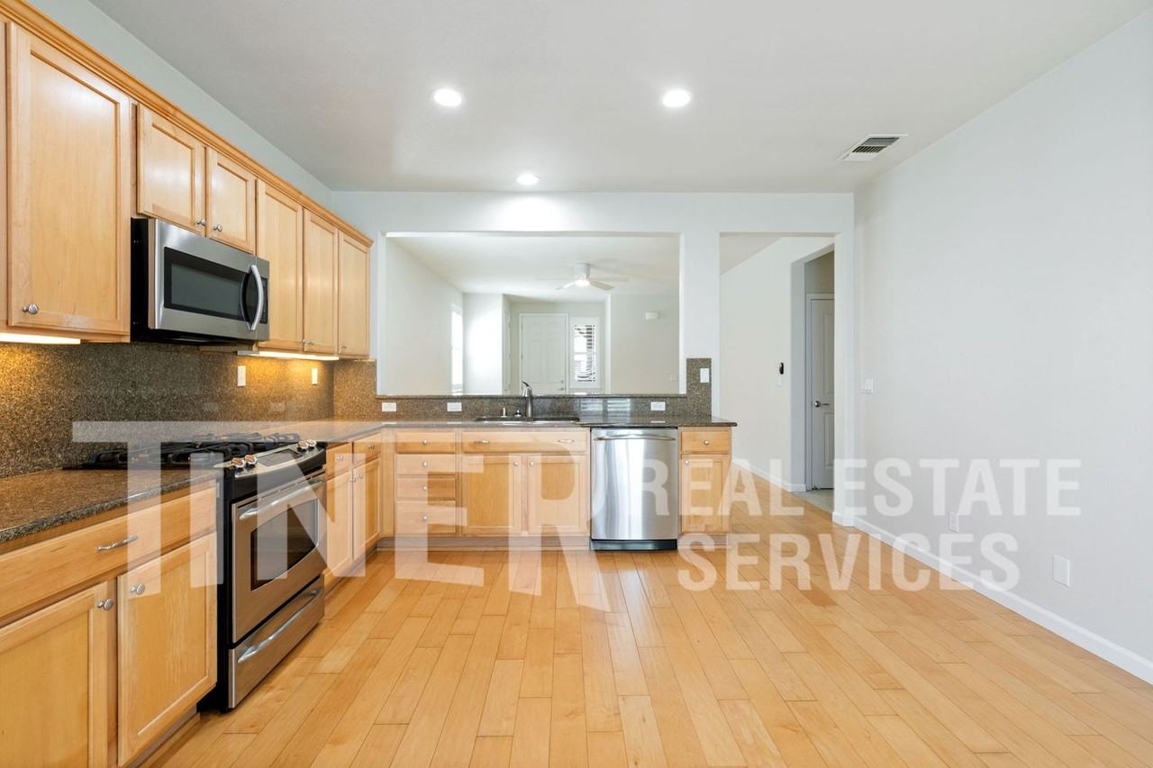 9967 Caldon Way - Photo 3 of 27