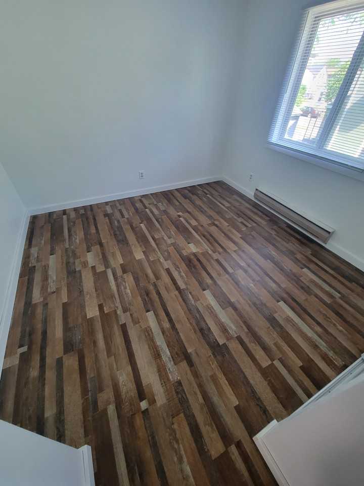 425 10th St N #2 - Photo 4 of 20