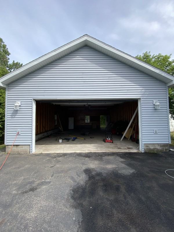 52 Second St - Photo 3 of 16