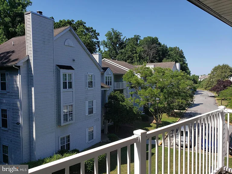 924 Willings Way - Photo 3 of 16