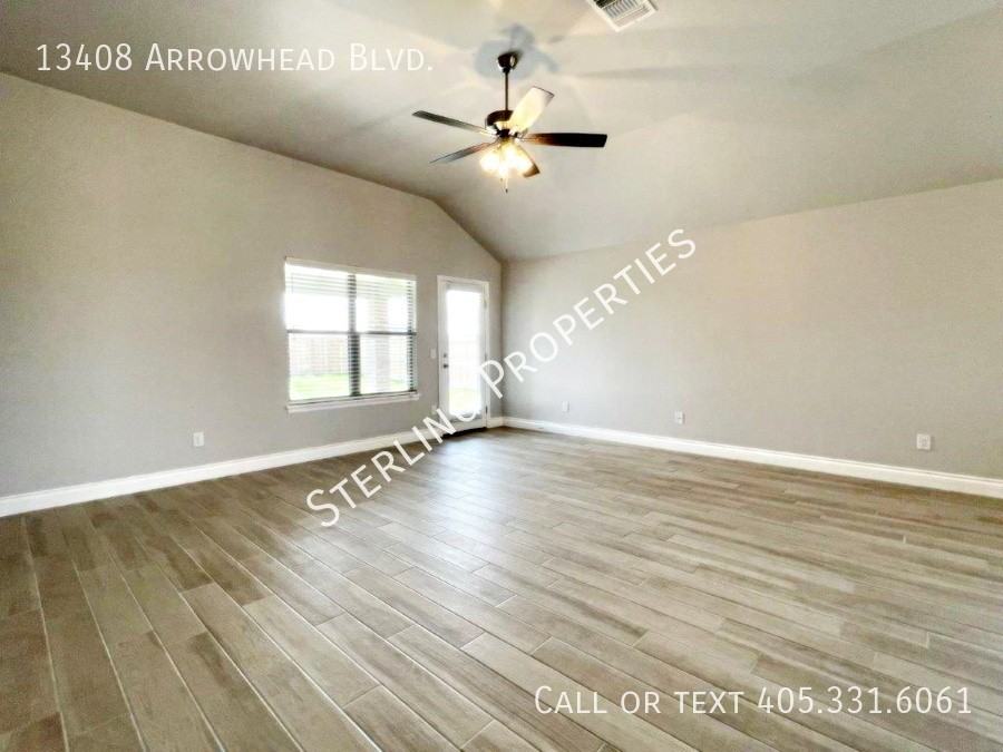 13408 Arrowhead Blvd - Photo 3 of 24