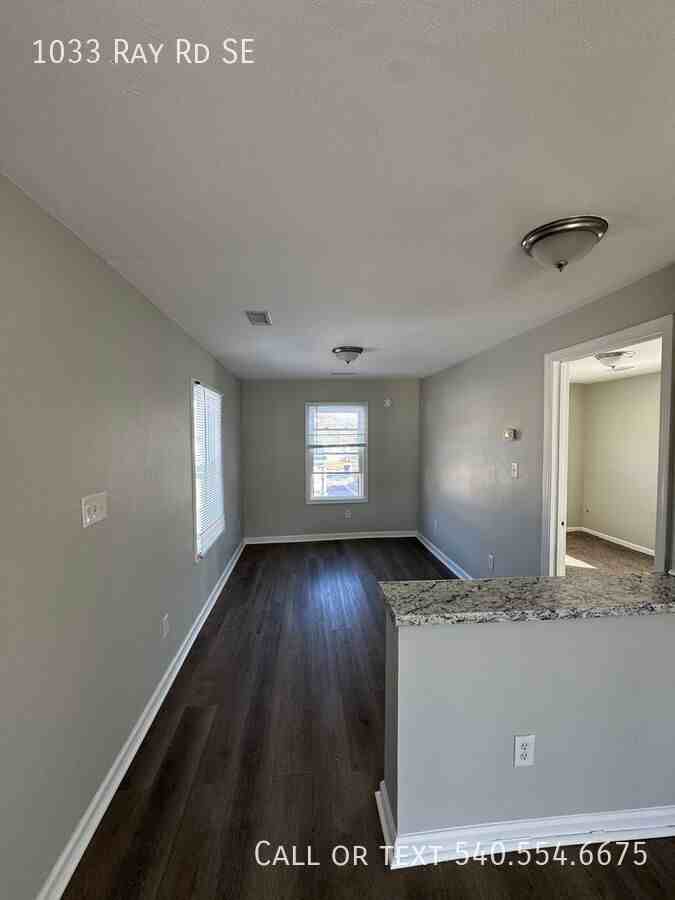 1033 Ray Rd Se - Photo 3 of 4
