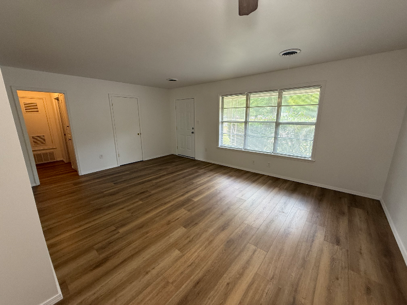 1118 N Detroit Ave - Photo 3 of 20