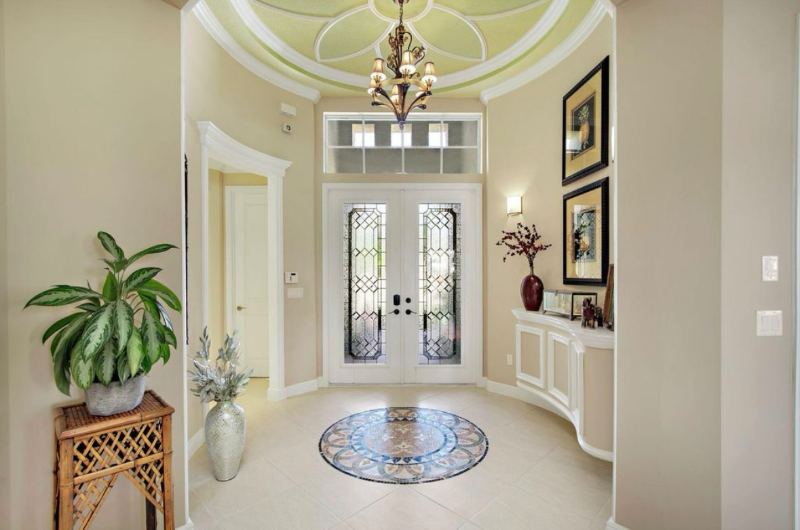 11239 Sw Springtree Ter - Photo 2 of 20