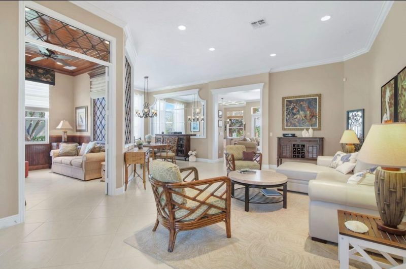 11239 Sw Springtree Ter - Photo 3 of 20