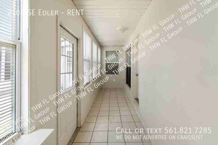 2104 Southeast Edler Drive #RENT - Photo 2 of 25