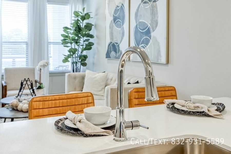 268 W Crosstimbers St #DAS - Photo 4 of 14